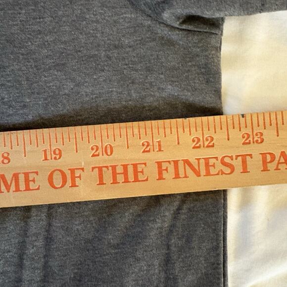 New Hybrid Apparel Gray Holiday Gingerbread Man "Oh Snap!” T-shirt Size Large - Picture 5 of 7